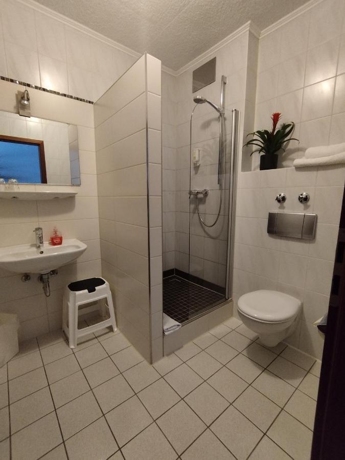 נוי-אולם Hotel Sonnenkeller מראה חיצוני תמונה