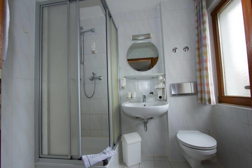 נוי-אולם Hotel Sonnenkeller מראה חיצוני תמונה